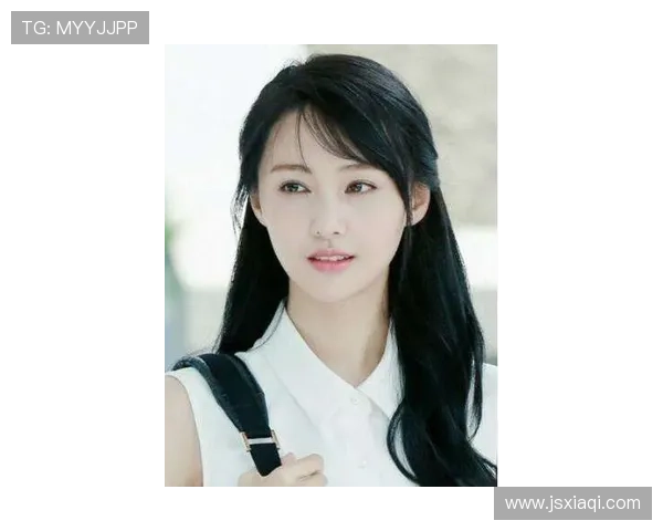 傅佩慈：在时光中雕琢的东方韵致，现代女性的智慧闪光